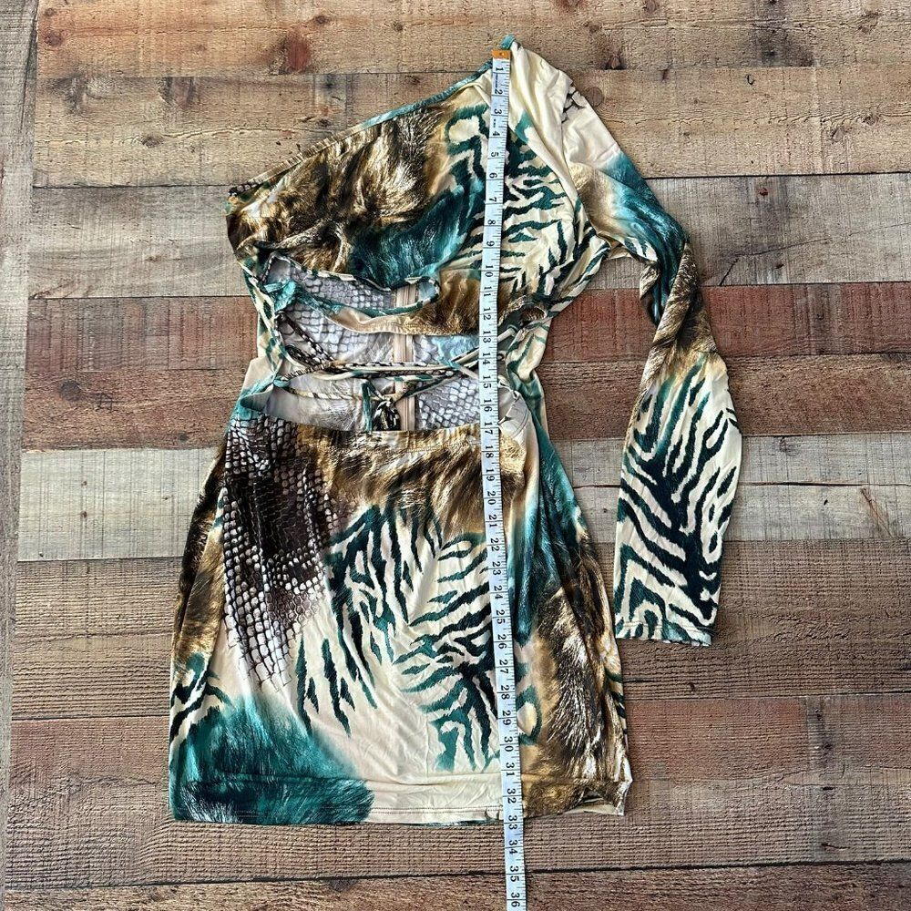 Fashion Nova Be Down For Me Mini Dress Cold Shoulder Animal Print Belly Cut out - Picture 3 of 7